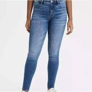 American Eagle Size 8 S Jeggings Next Level Stretch Medium Wash Jeans